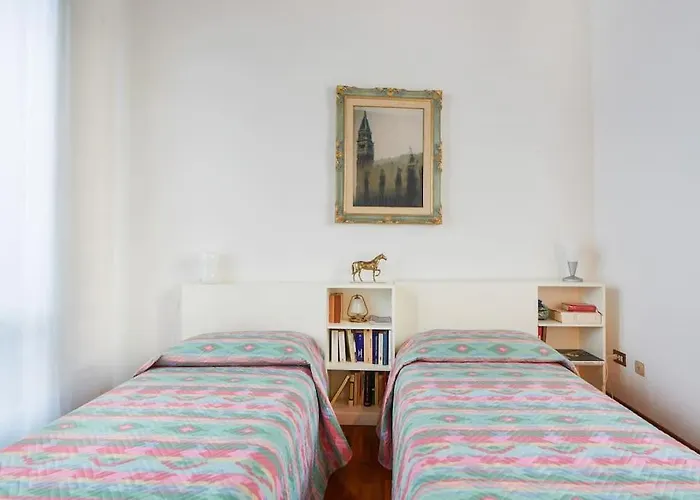 Apartment Ca' Del Pittore In Dorsoduro, Elegant Fine Arts District
