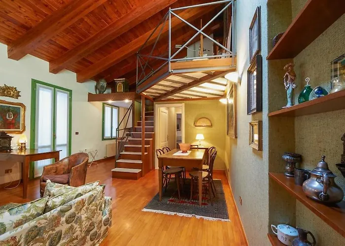Ca' Del Pittore In Dorsoduro, Elegant Fine Arts District Apartment *