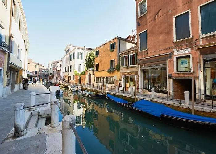 Ca' Del Pittore In Dorsoduro, Elegant Fine Arts District * Venice