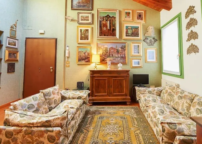 Apartment Ca' Del Pittore In Dorsoduro, Elegant Fine Arts District