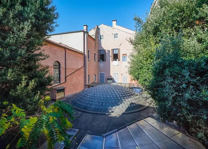 Ca' Del Pittore In Dorsoduro, Elegant Fine Arts District Apartment