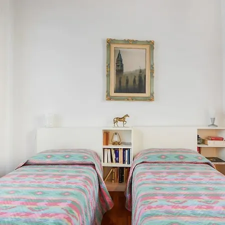 Apartmán Ca' Del Pittore In Dorsoduro, Elegant Fine Arts District