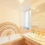 Ca' Del Pittore In Dorsoduro, Elegant Fine Arts District Apartamento Veneza
